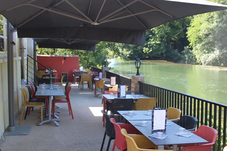 Le Trait d'union à Poitiers