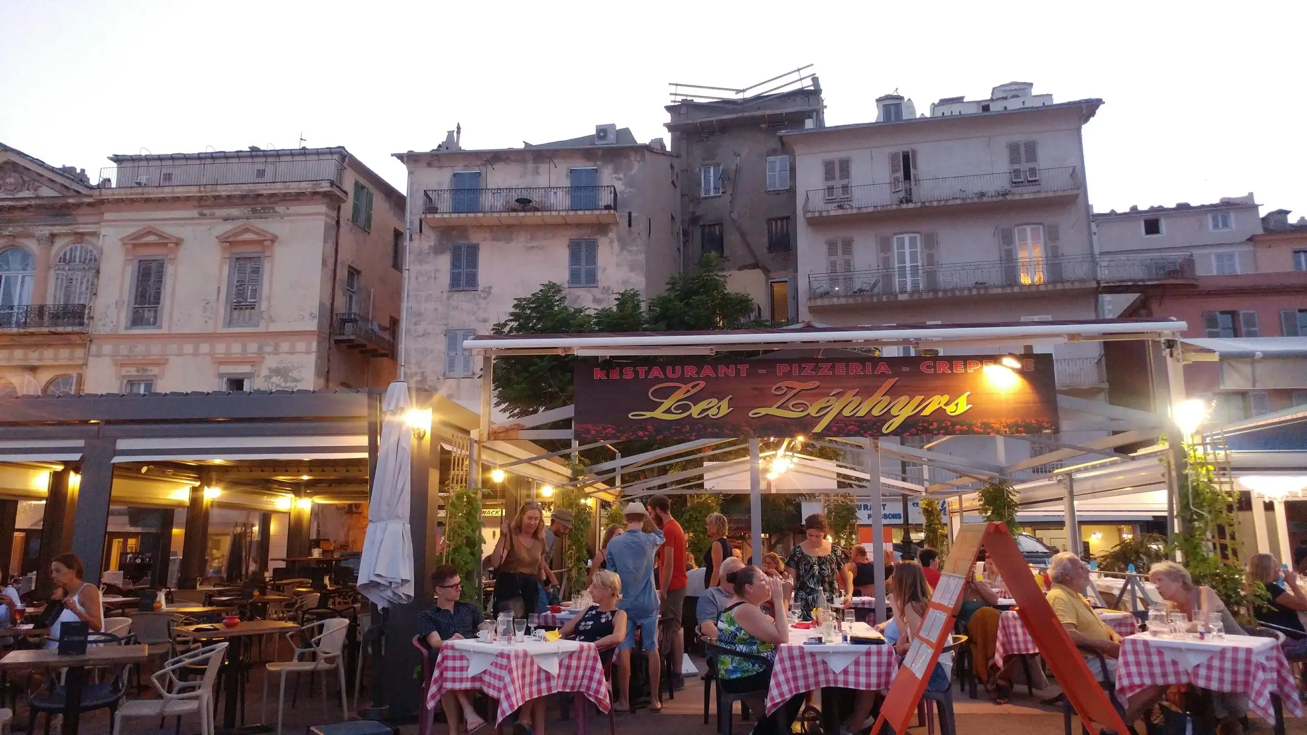 Restaurant Pizzeria Les Zephyrs à Bastia