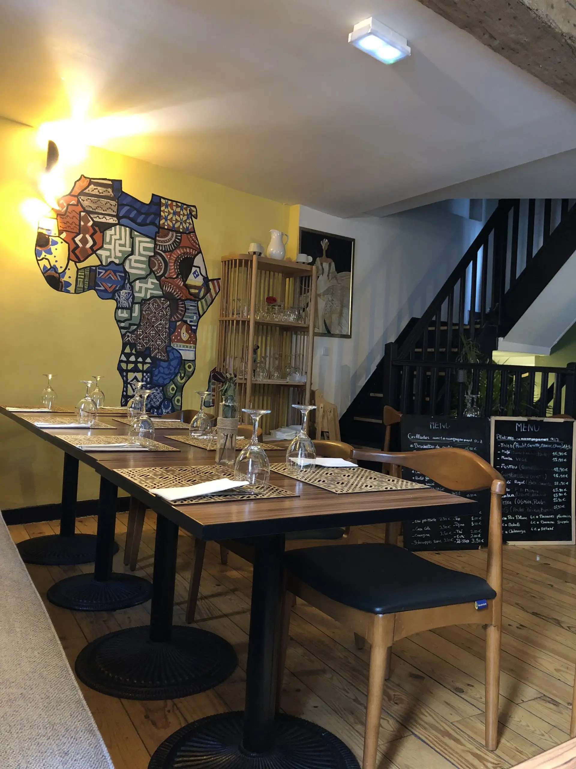 QUEEN AFRICA à Arras