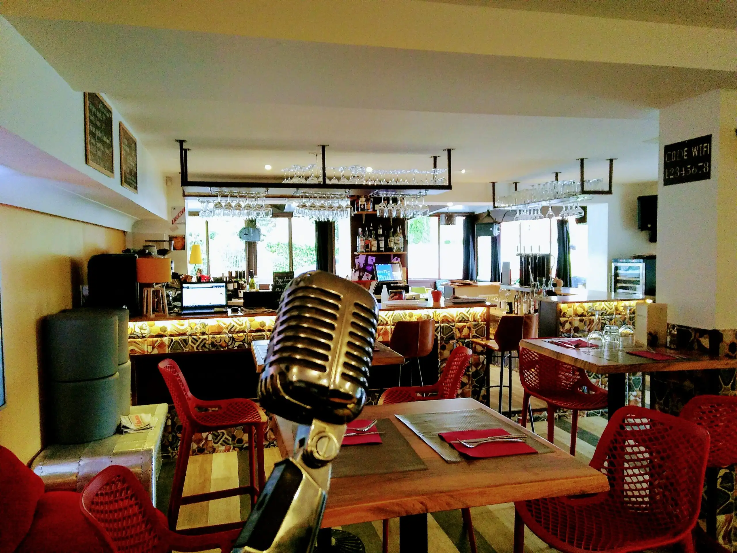 Le Soixante-cinq (le 65) à Tarbes