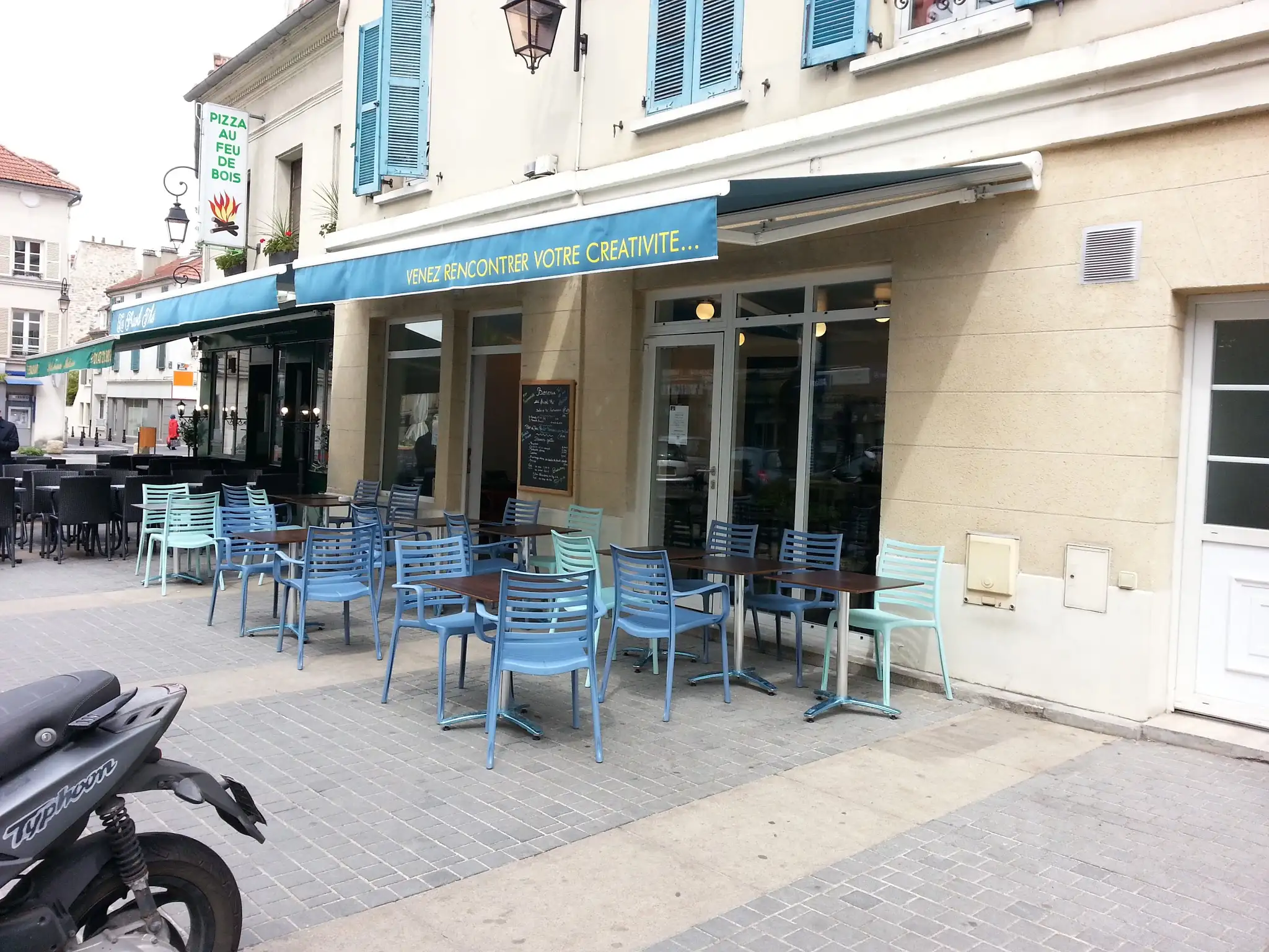 Le Favori à Nanterre