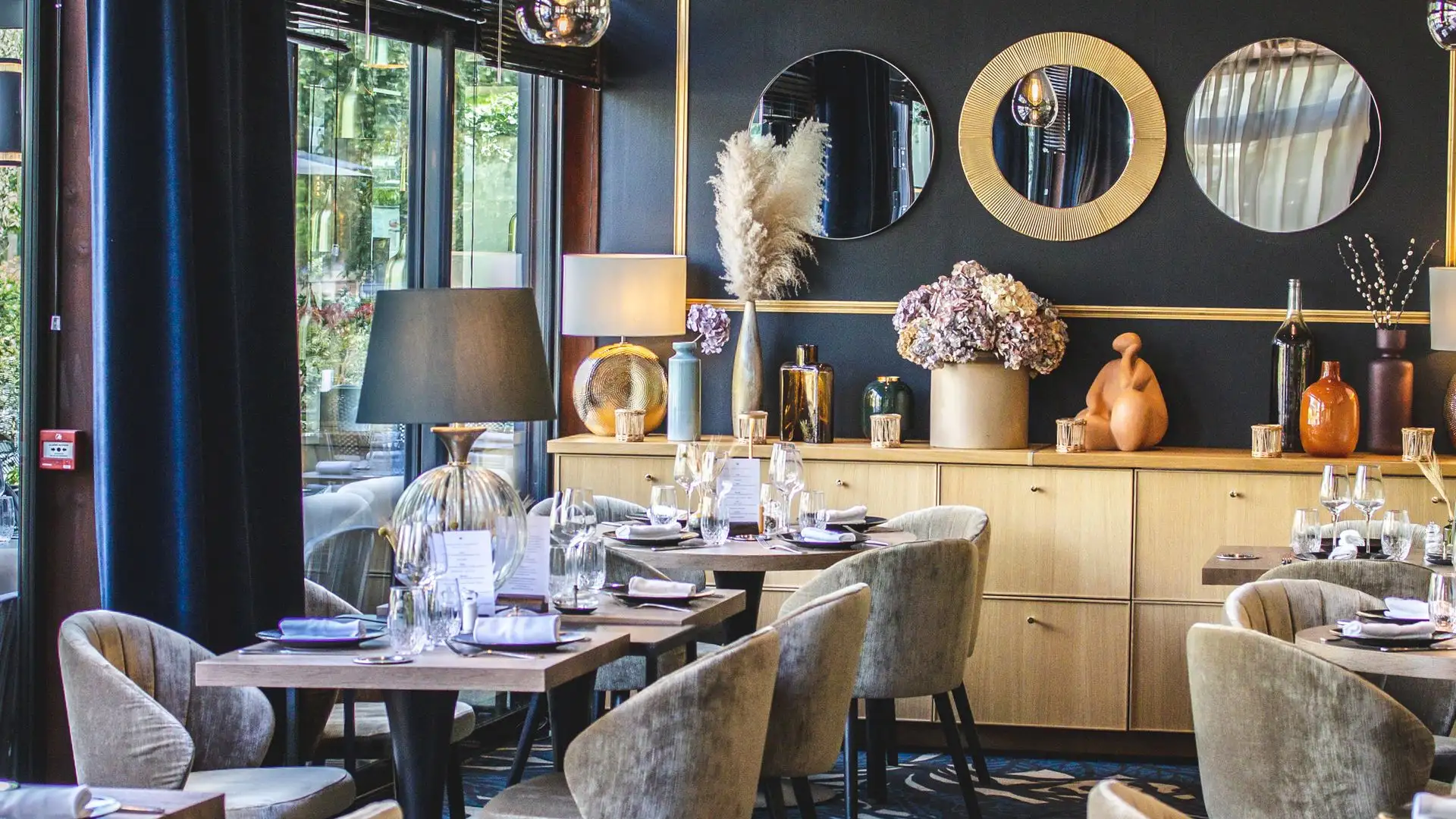 Restaurant L' Amphitryon | Hôtel Le Bœuf Couronné - Chartres | à Chartres