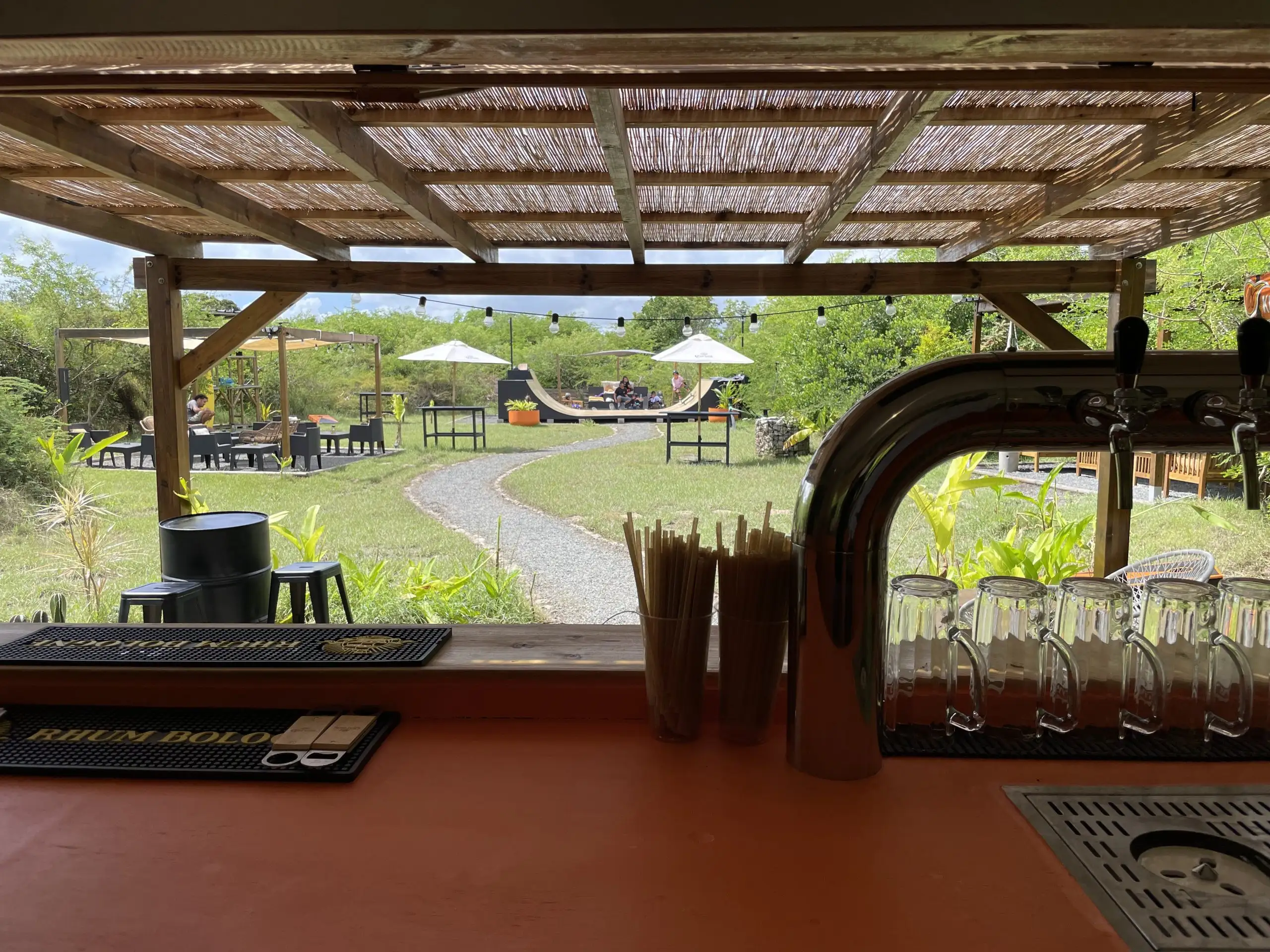 NAKAMA Ride and Bar à Saint-François