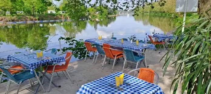 Les Berges de l'Aviron à Vichy