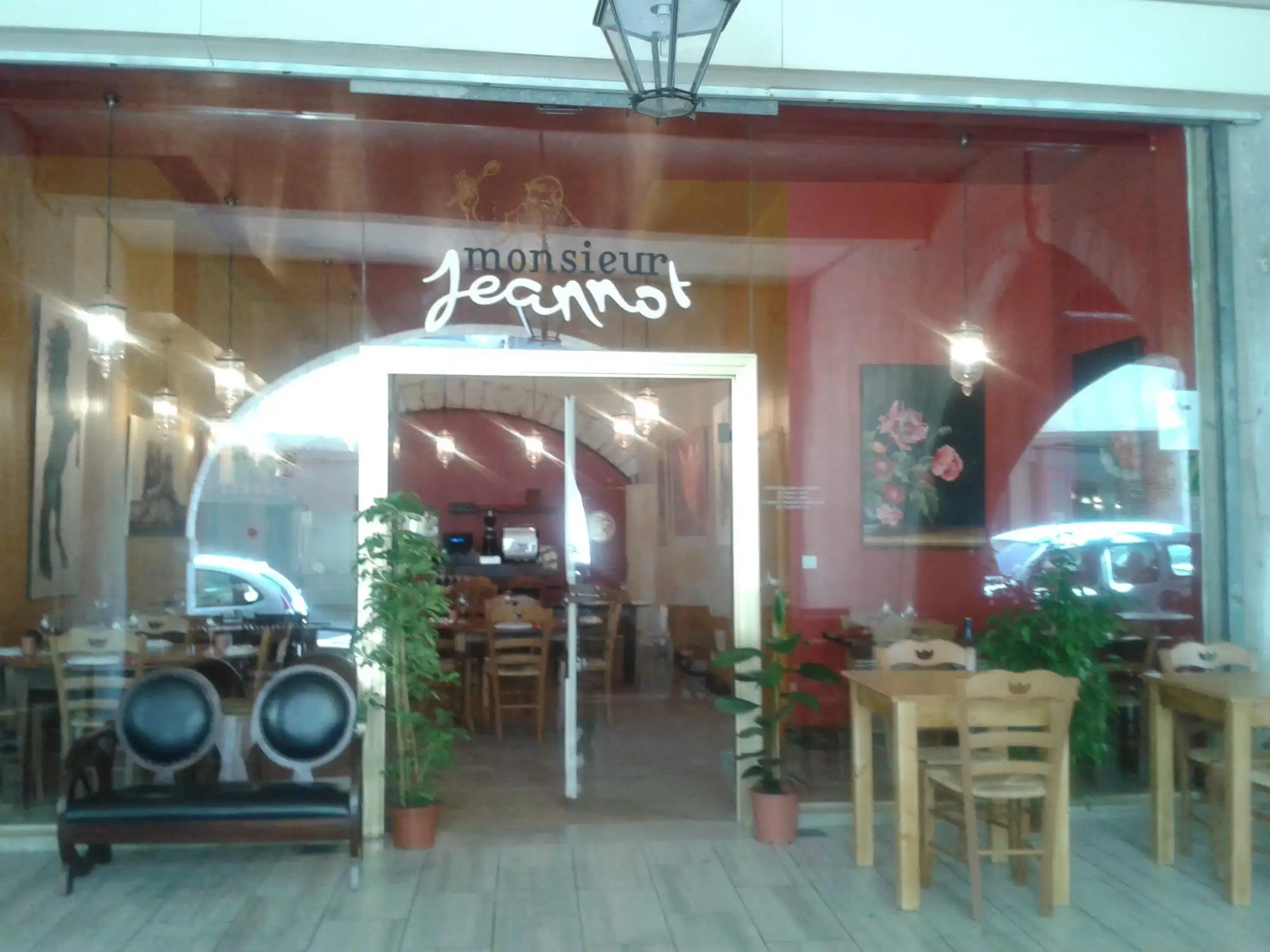 Monsieur Jeannot - Restaurant Cuisine Traditionnelle - 18 rue des Cornières 47000 Agen à Agen