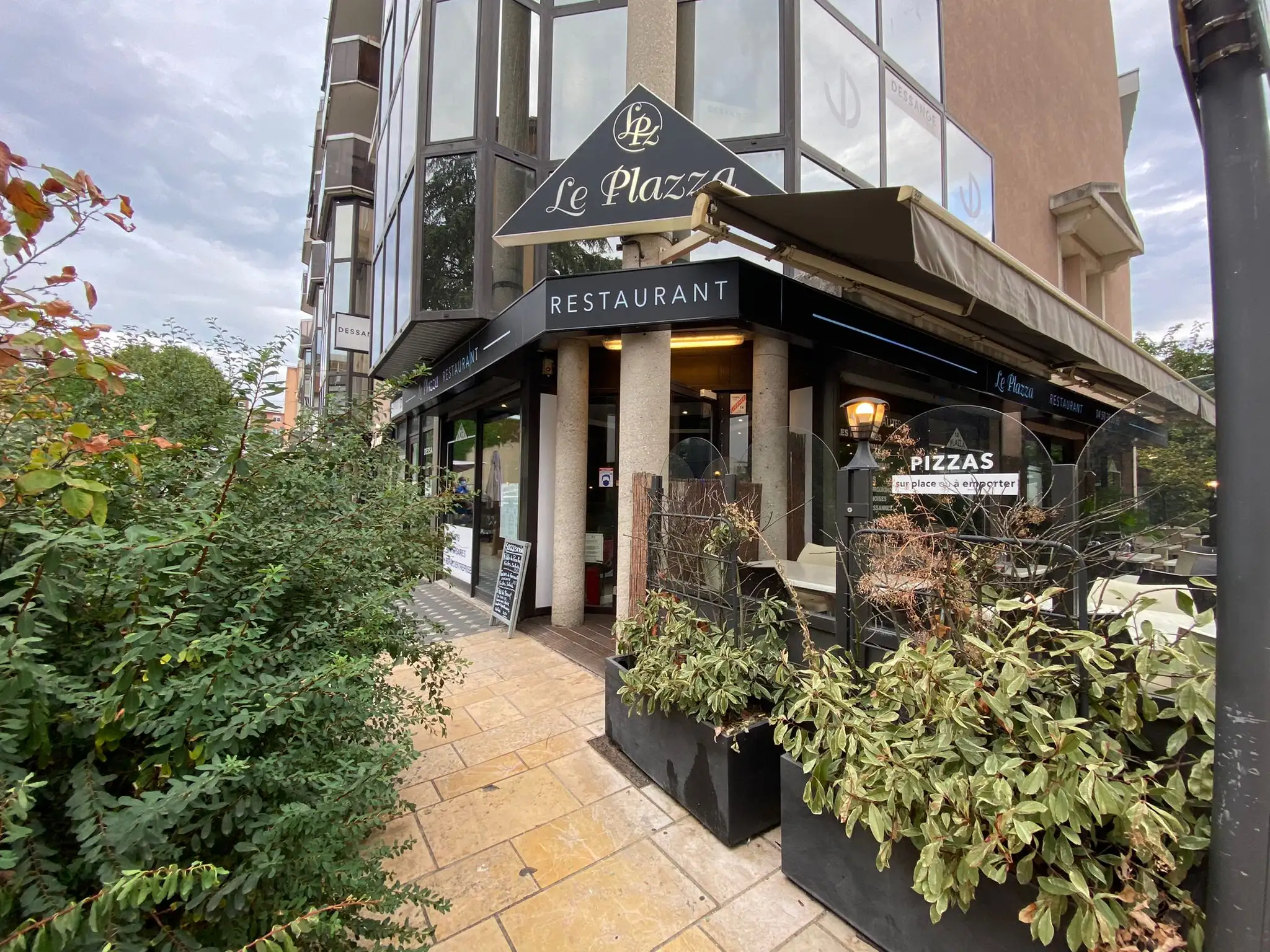 restaurant le plazza à Annemasse