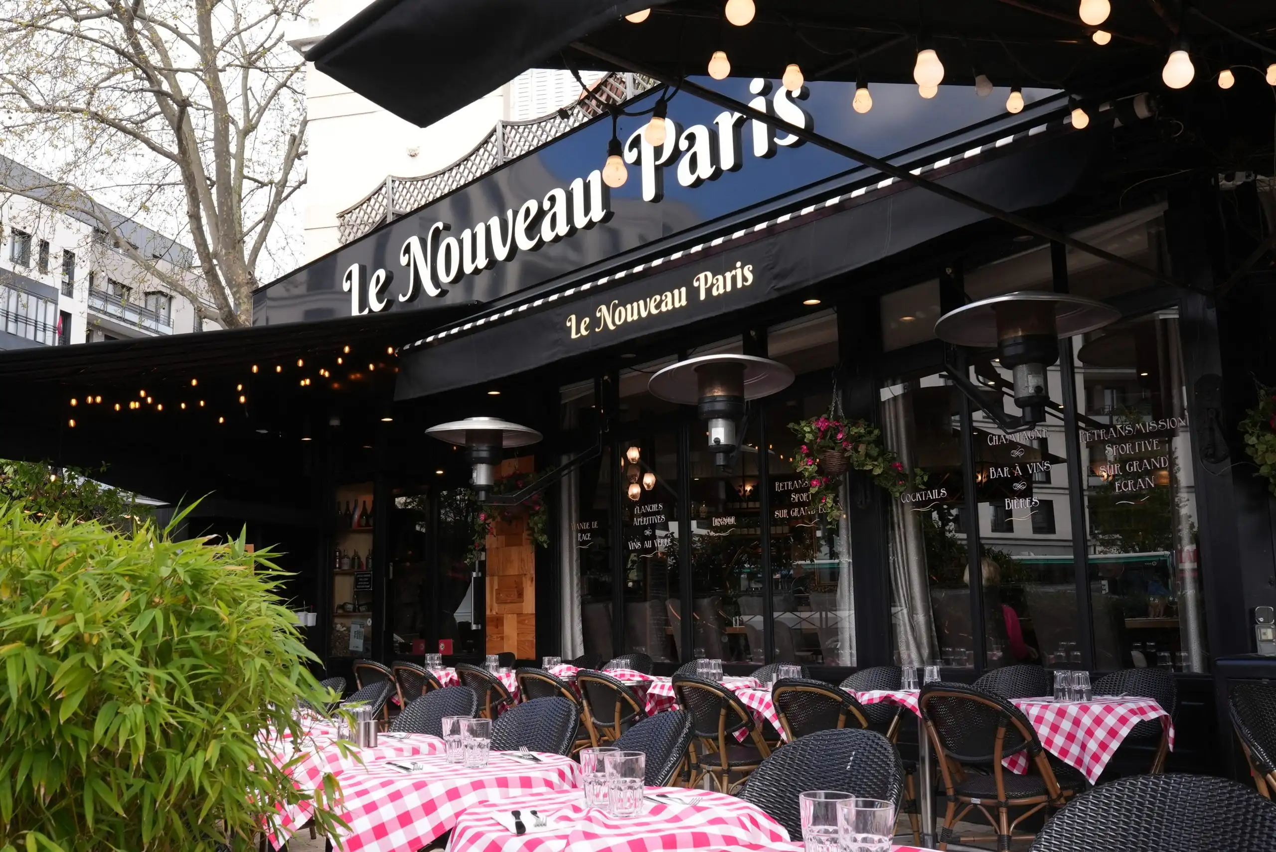 Le Nouveau Paris restaurant neuilly sur seine ile de la jatte à Neuilly-sur-Seine