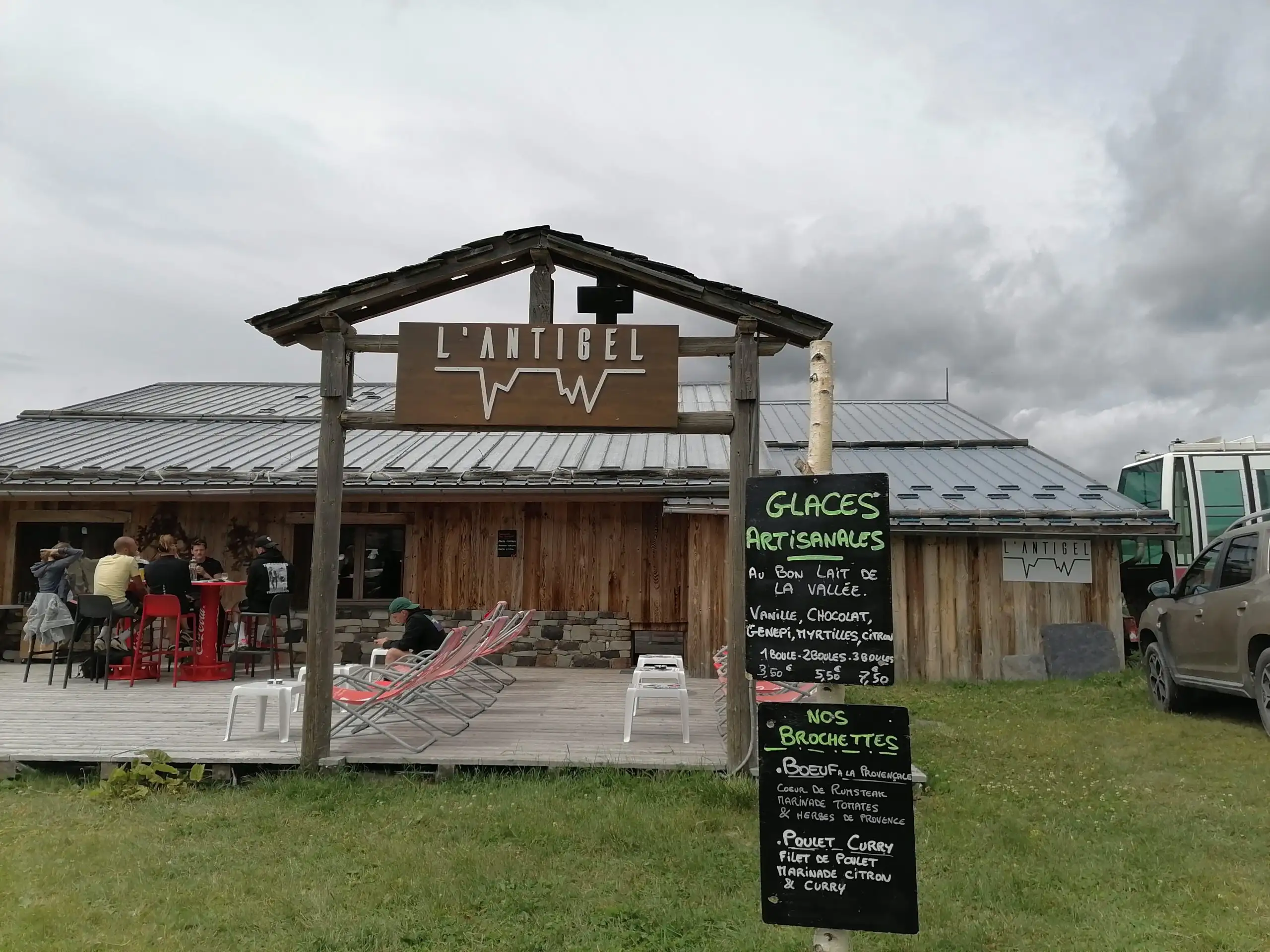 L' Antigel à Les Belleville