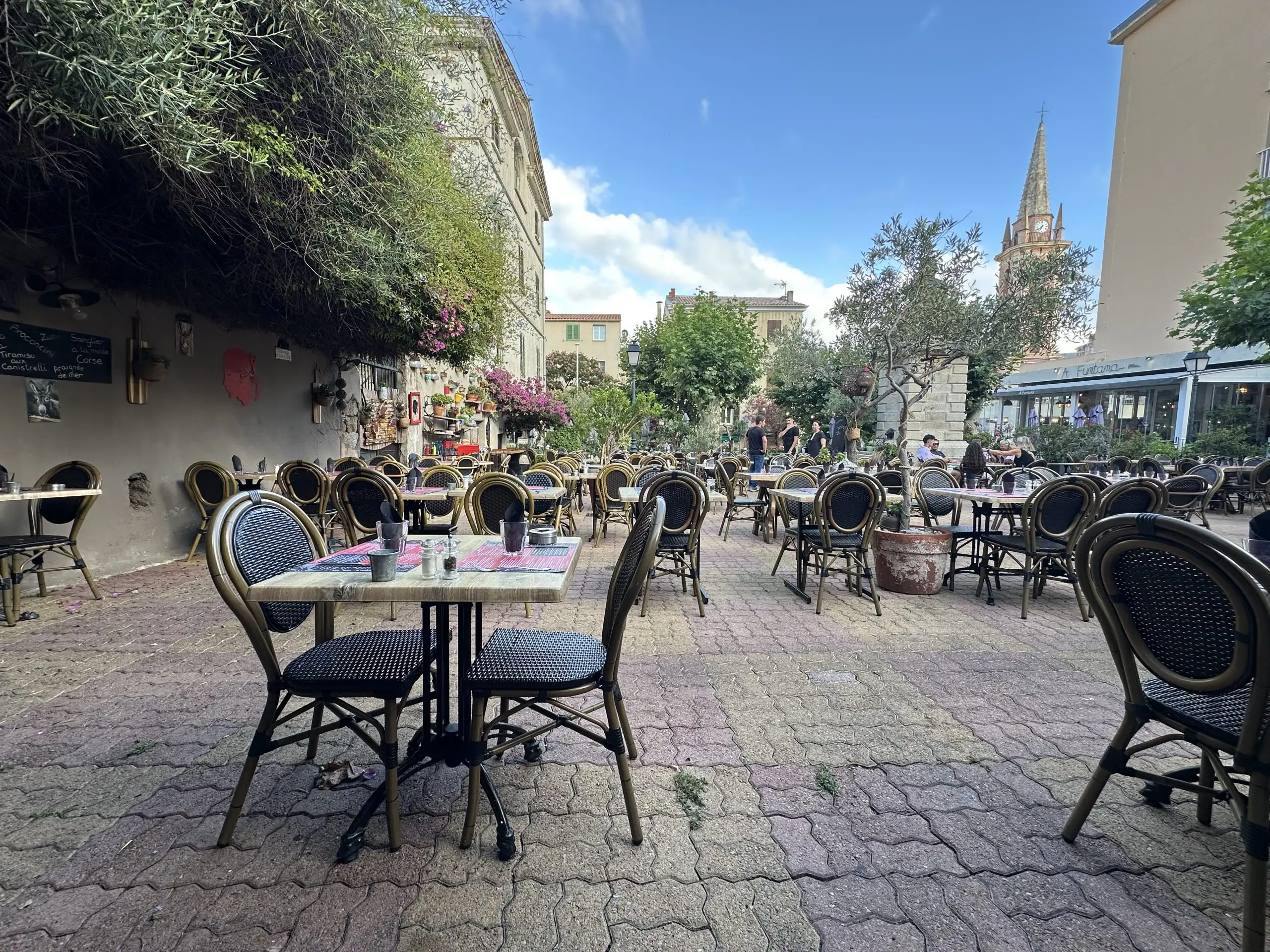 A Piazzetta à Calvi