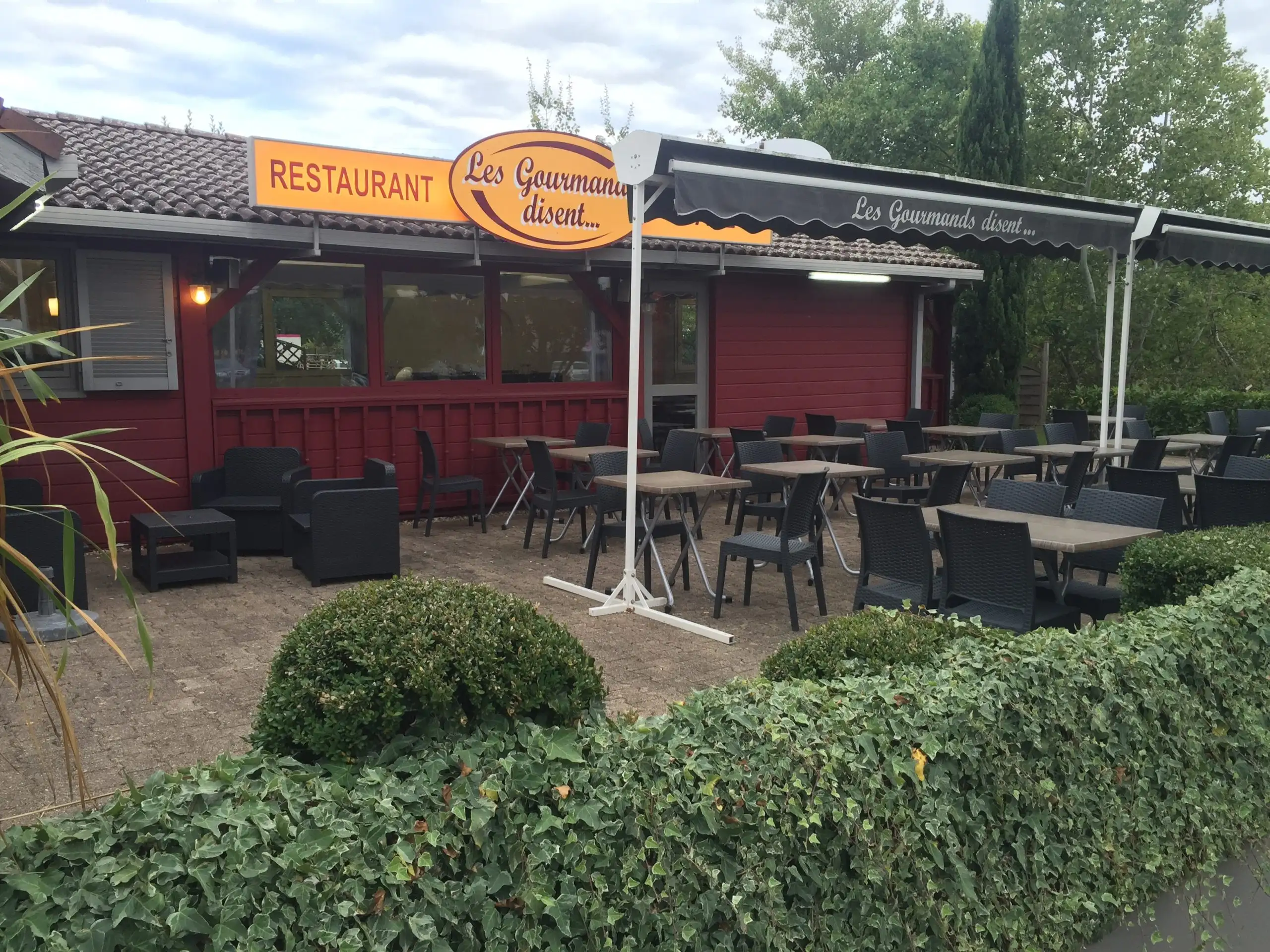 Les Gourmands Disent à Mâcon