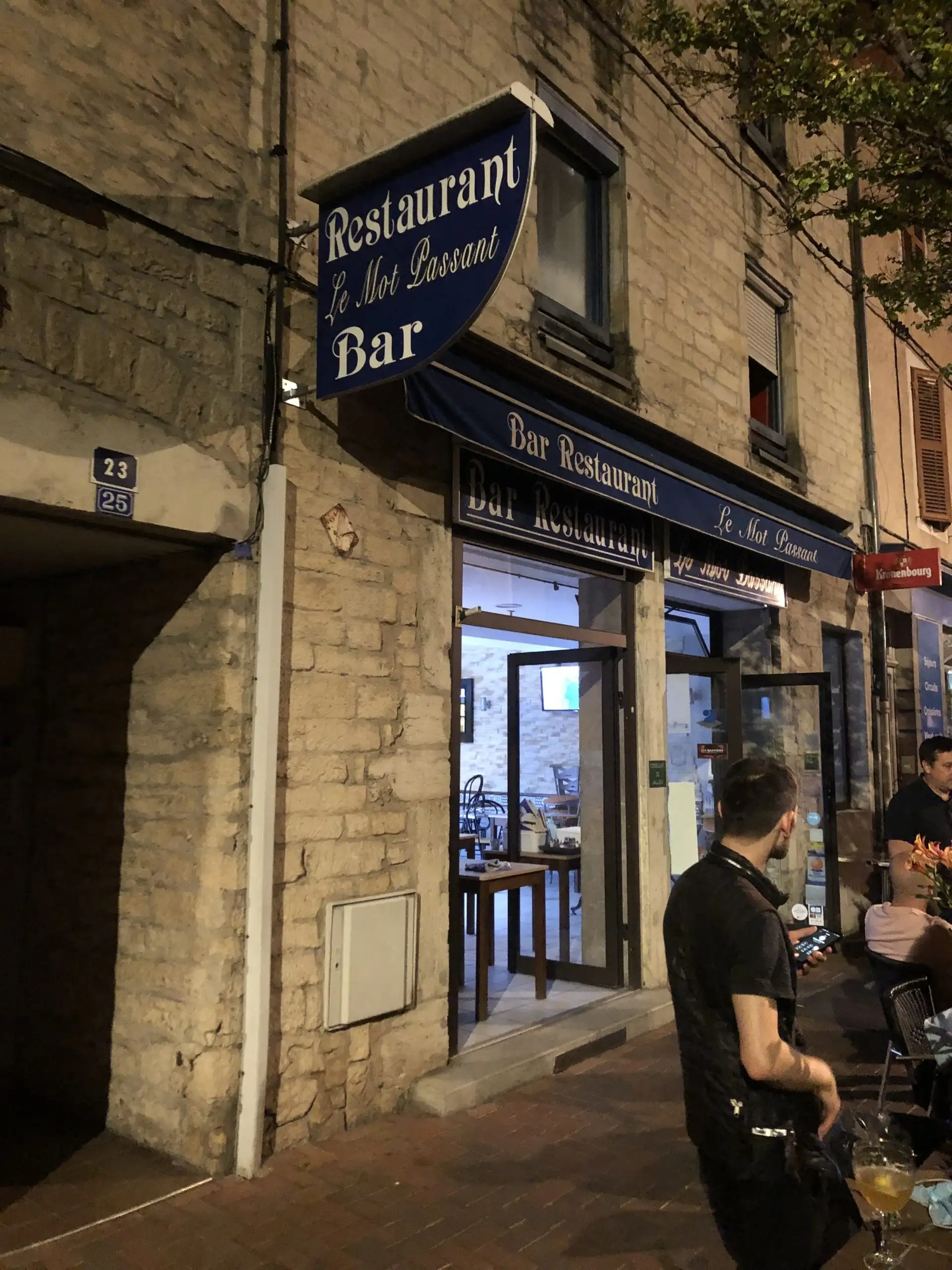 Le Mot Passant à Bourgoin-Jallieu