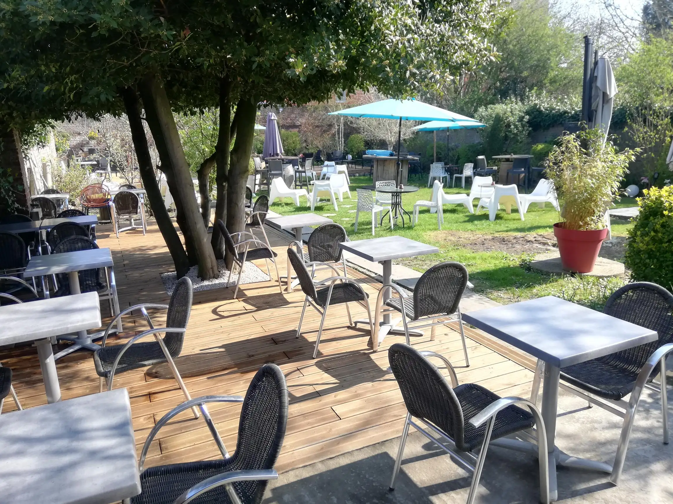 Restaurant La Pergola by Vintage à Douai