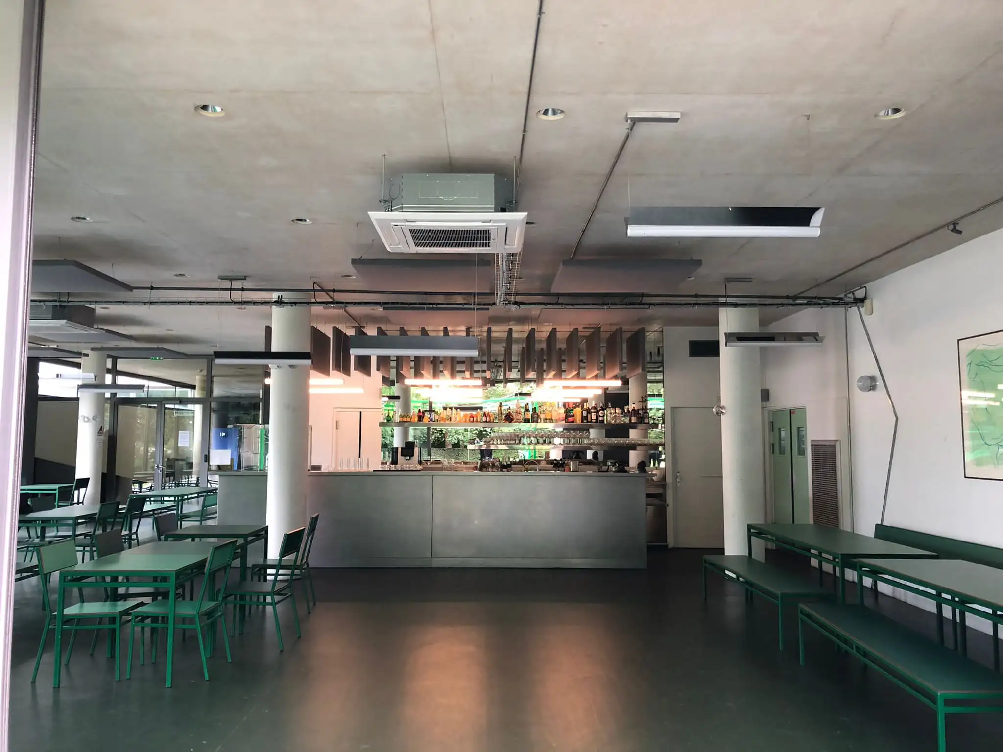 Le Monde Marche - Restaurant du MAC VAL à Vitry-sur-Seine