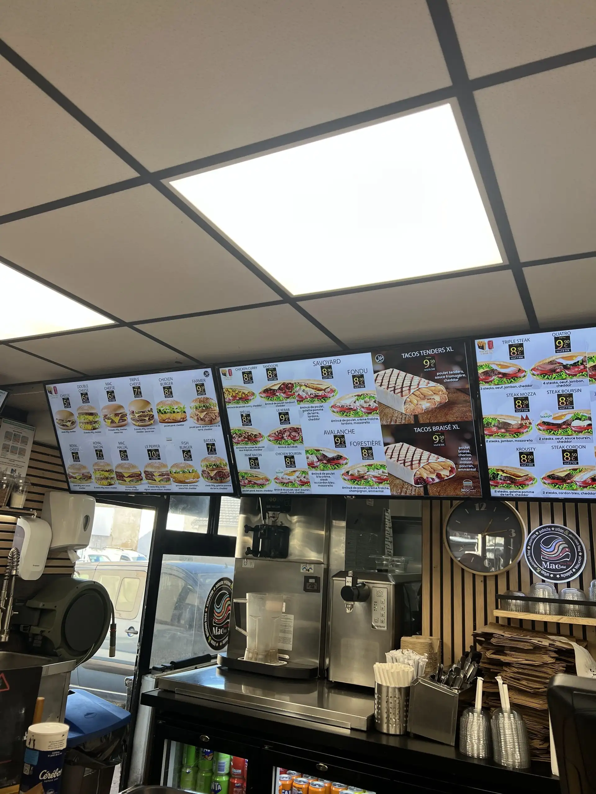 Mac Hallal à Bobigny