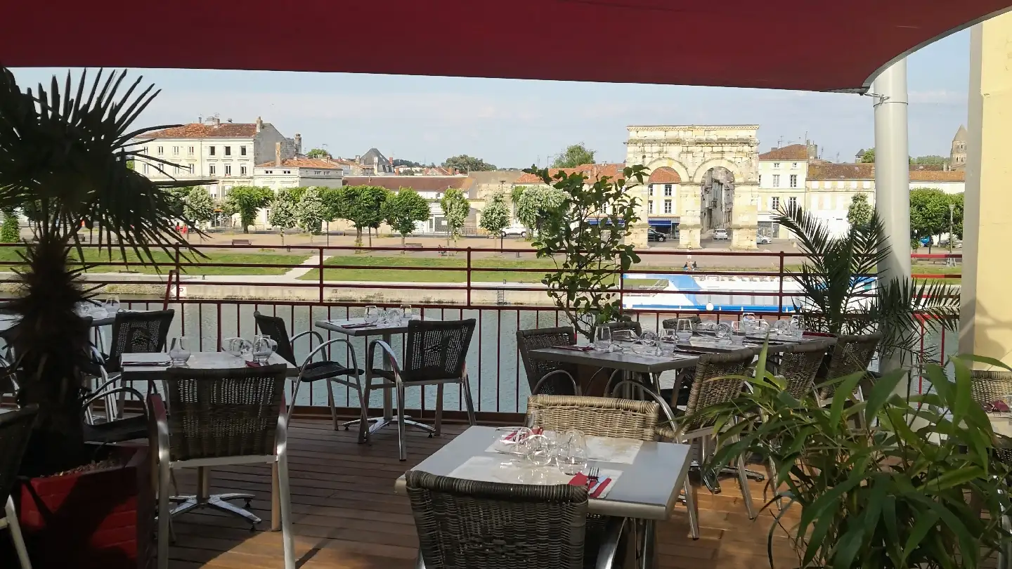 La Terrasse à Saintes
