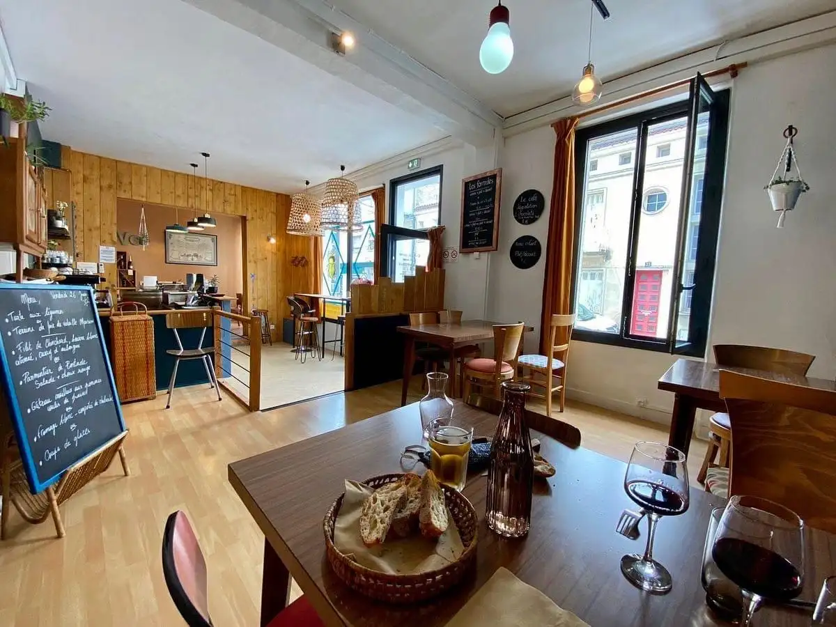 Chez Les Filles - Restaurant Saintes à Saintes