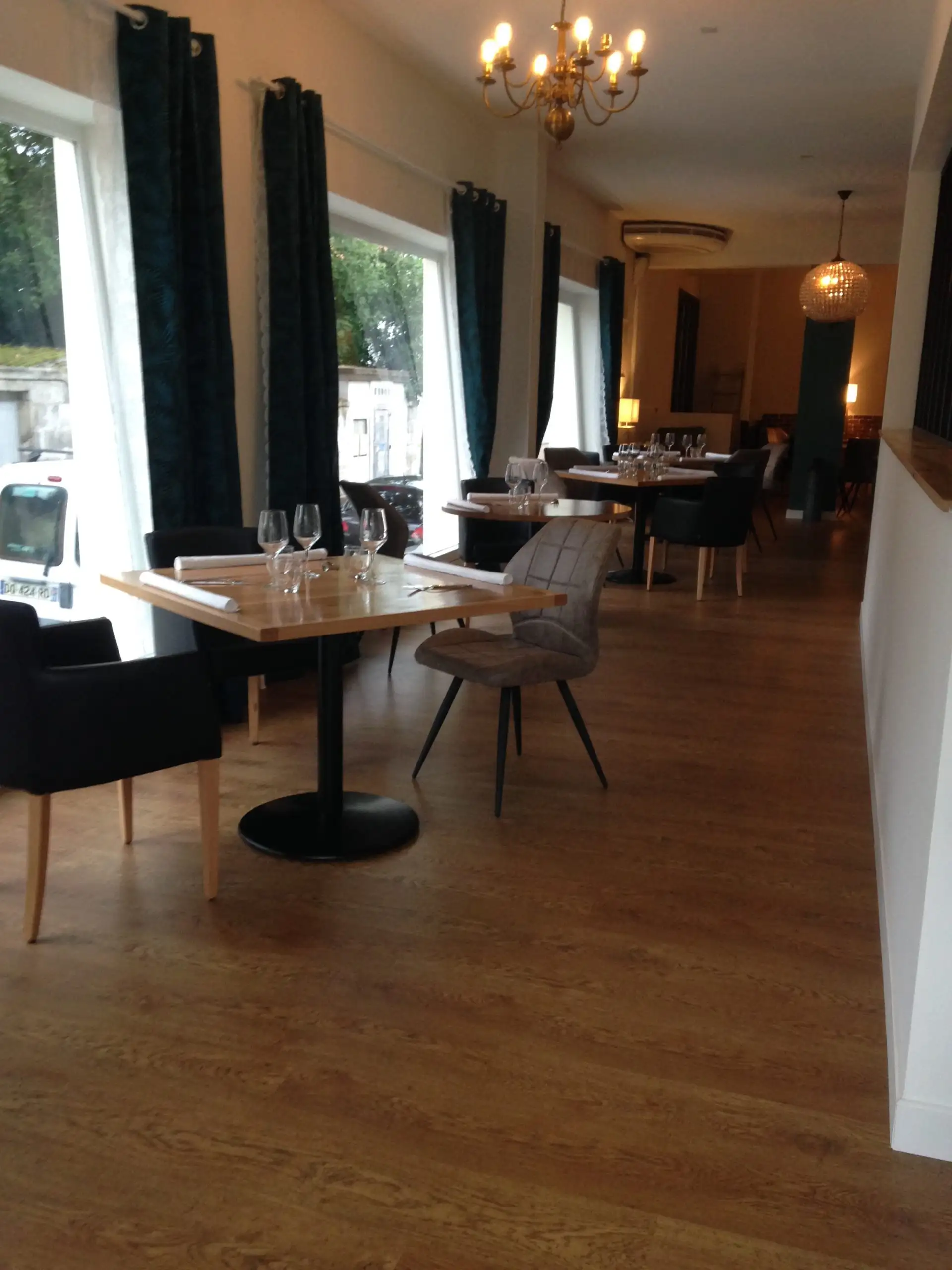 Le Dallaison Restaurant à Saintes