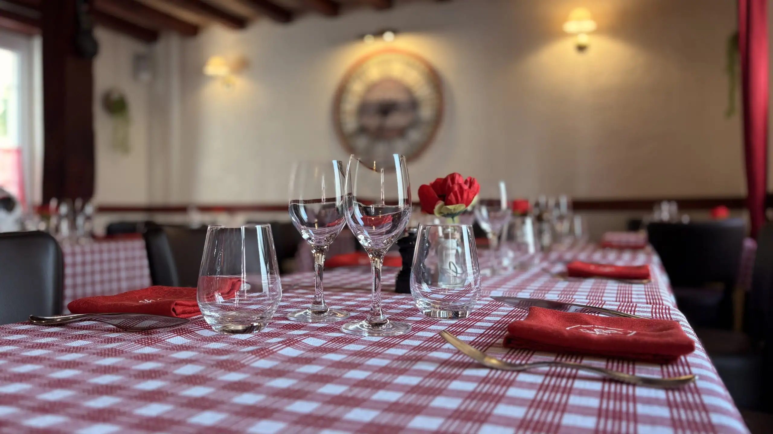 Saucisson et Beaujolais à Rueil-Malmaison