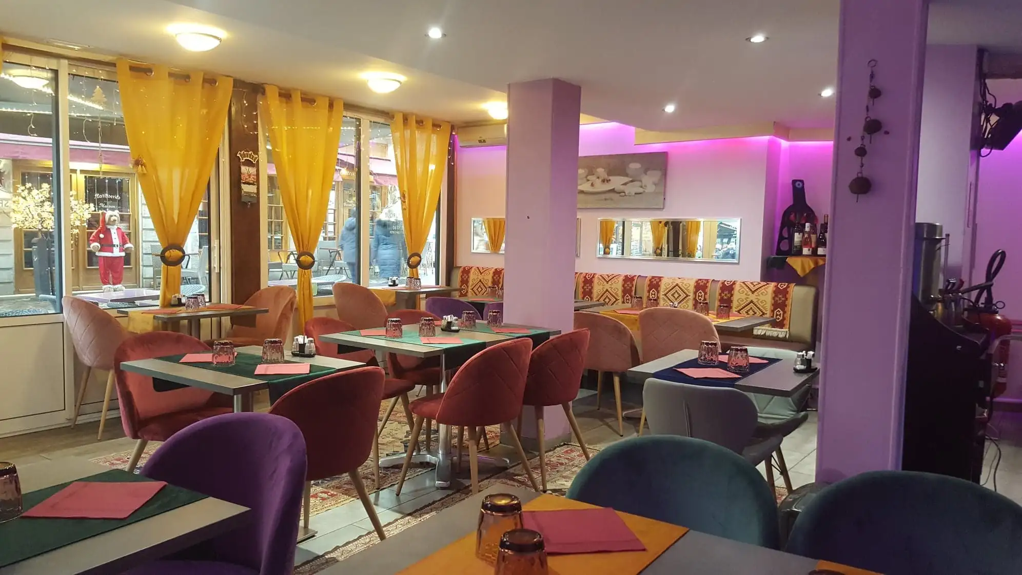 Chez Huri - à Rouen