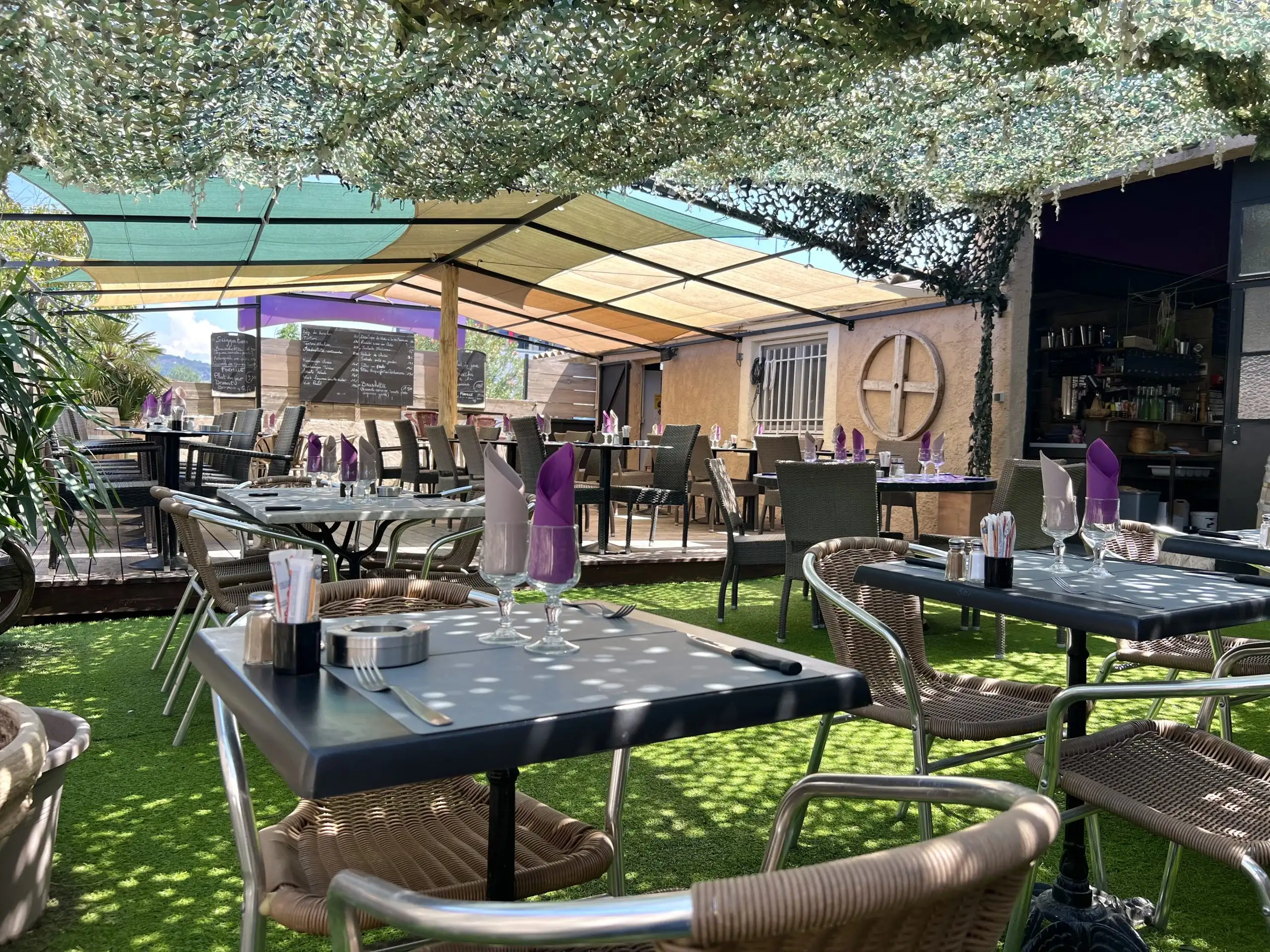 Chez Les Filles à Grimaud