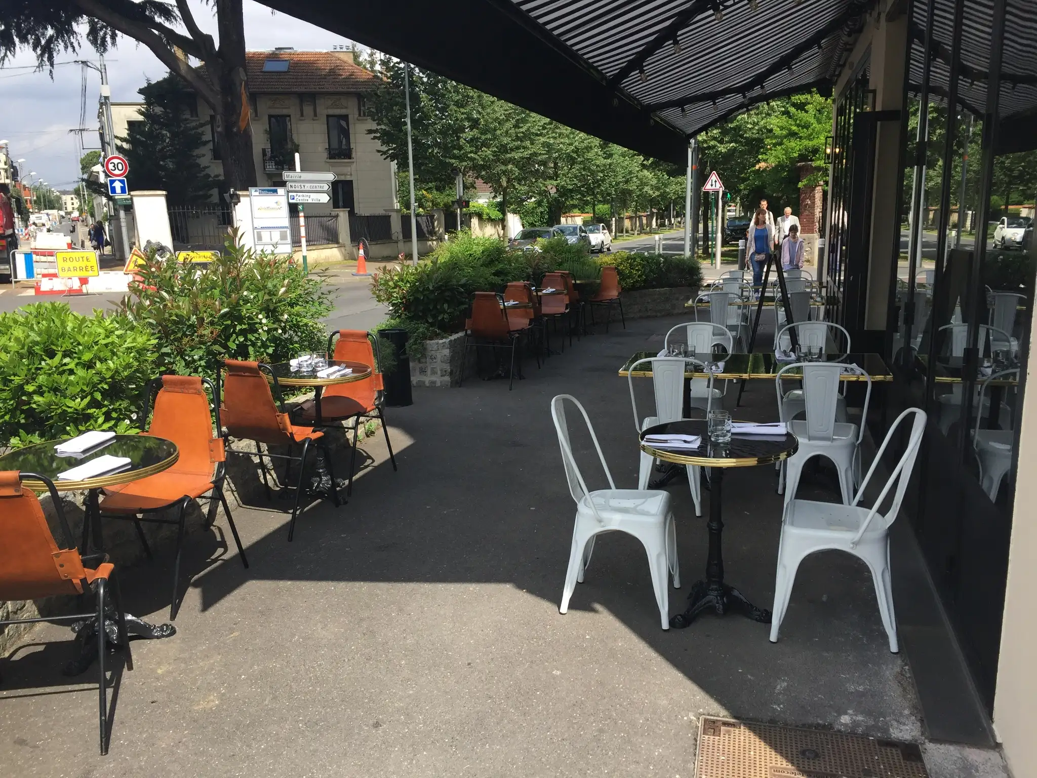 LE PETIT MAG bistrot chic à Noisy-le-Grand
