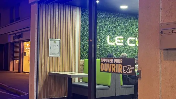 Restaurant CLAM BURGER à Le Blanc-Mesnil