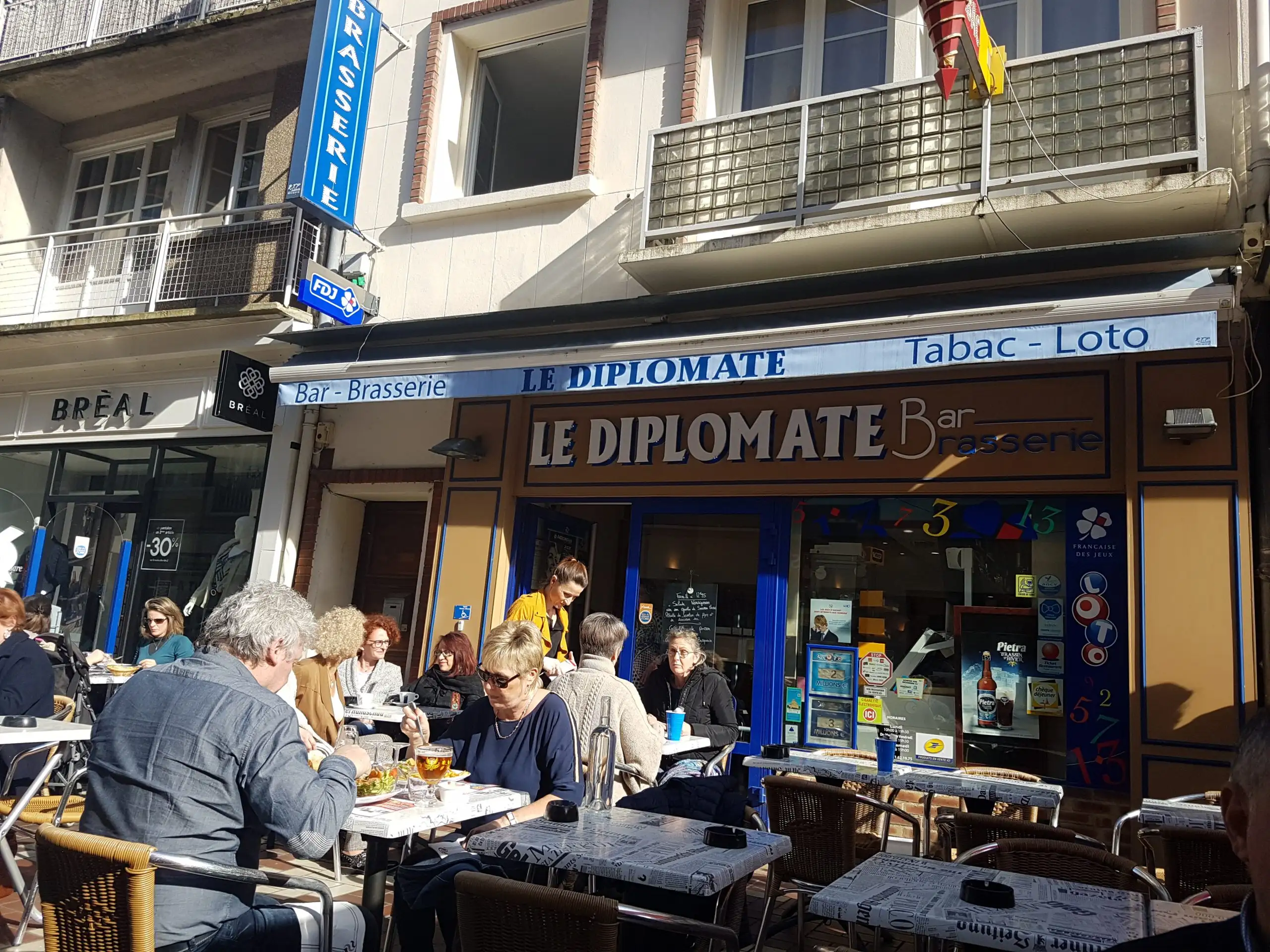 Le Diplomate à Lisieux