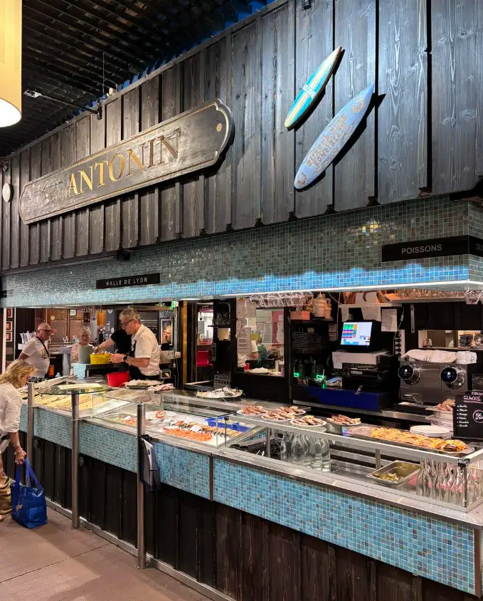 CHEZ ANTONIN - Écailler aux Halles de Lyon Paul Bocuse à Lyon