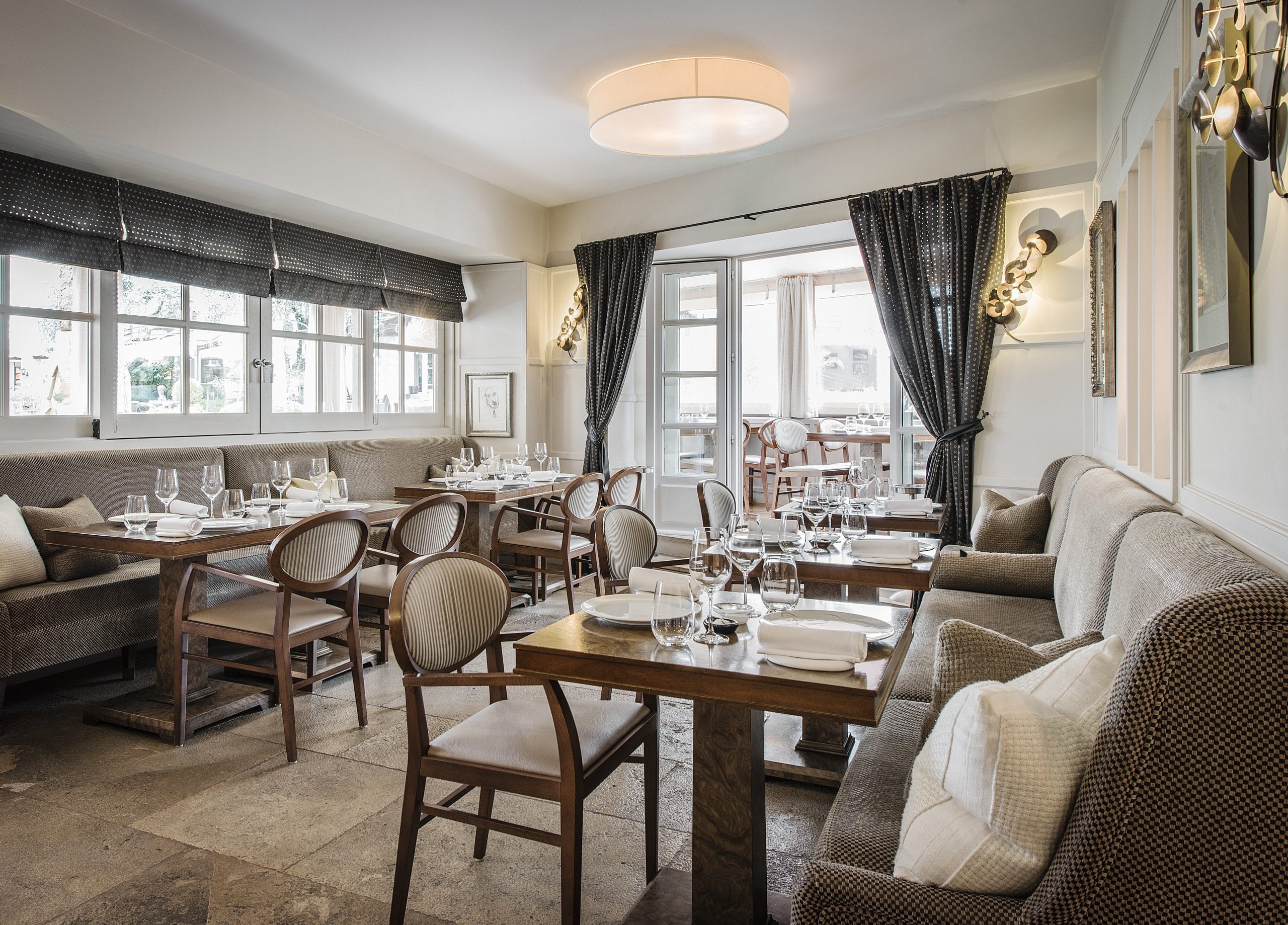 La Place de Mougins à Mougins