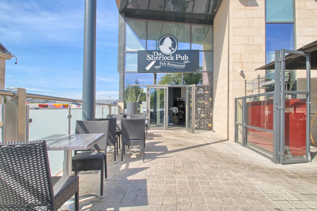 The Sherlock Pub - Restaurant Verdun à Verdun