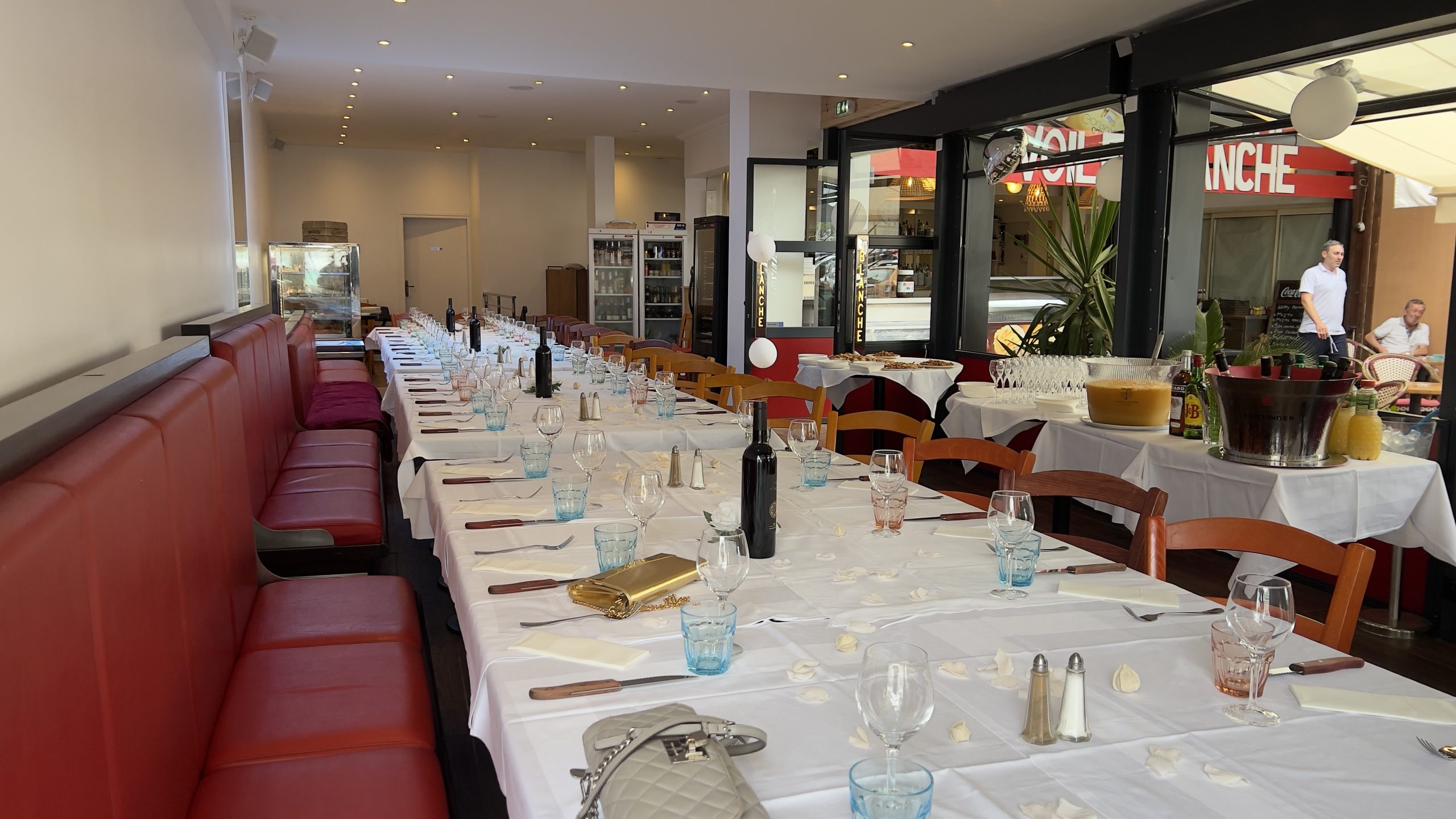 La voile blanche à Villeneuve-Loubet