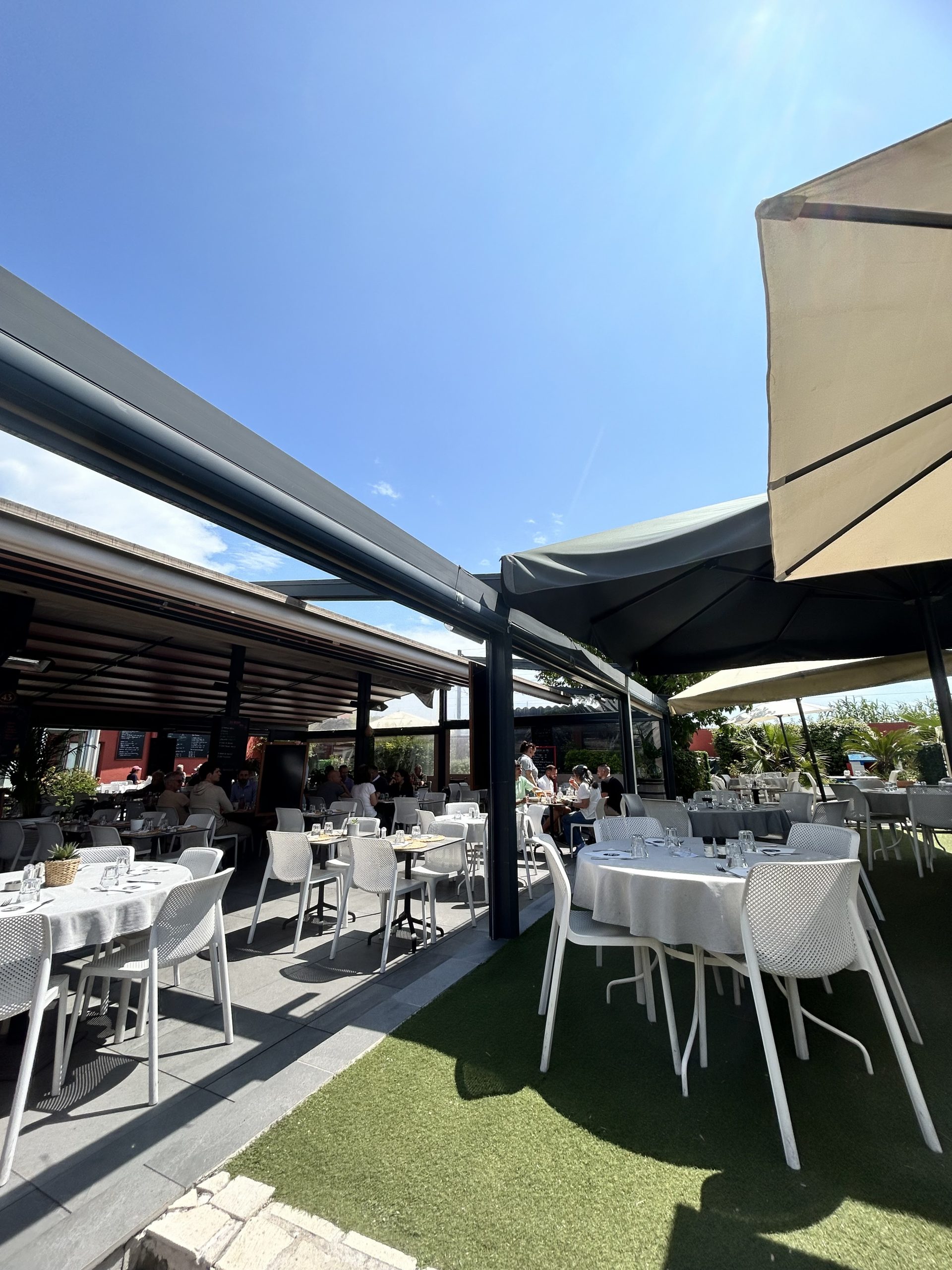 Les Touristes à Villeneuve-Loubet