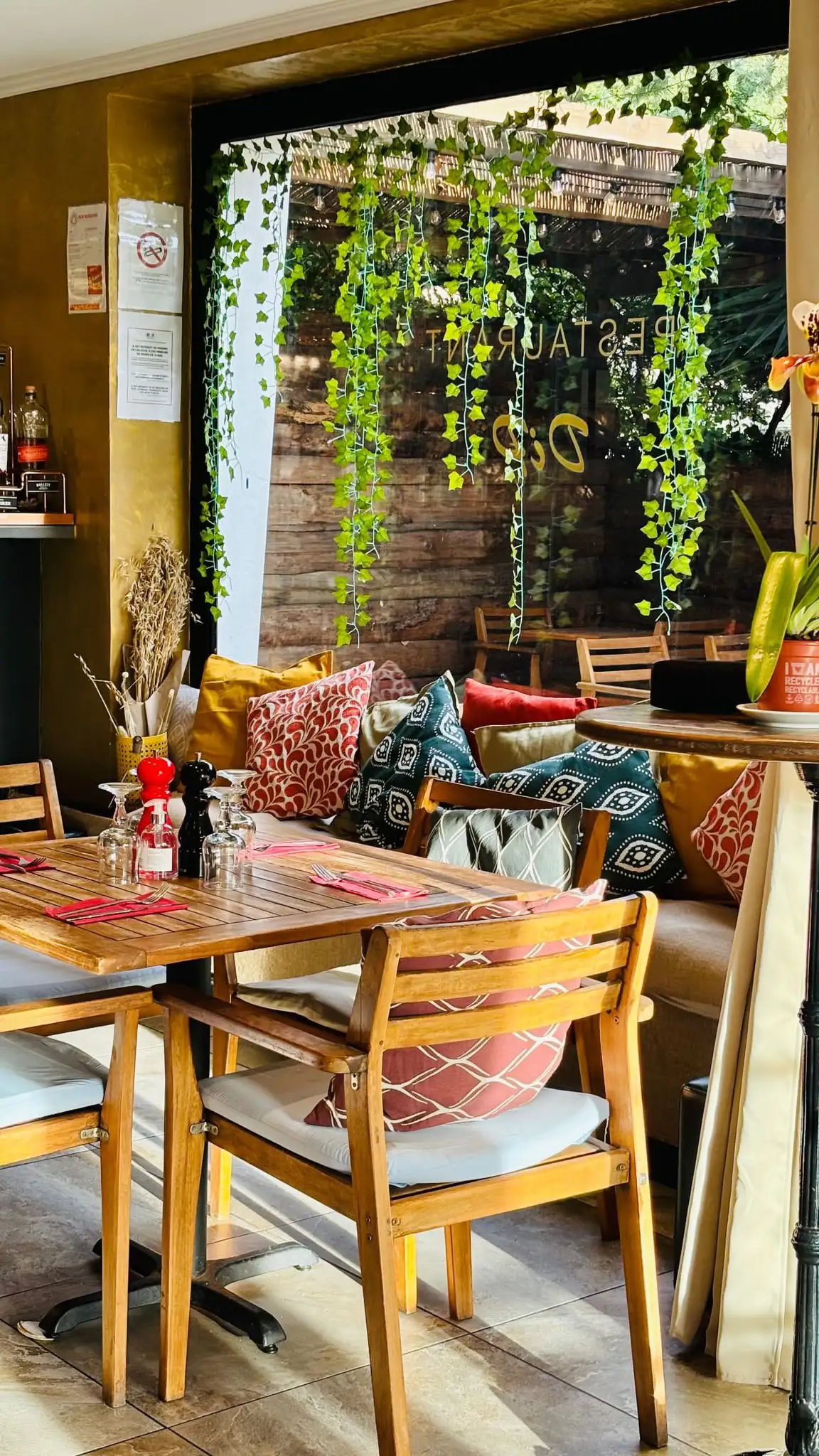 DiP restaurant à Fréjus