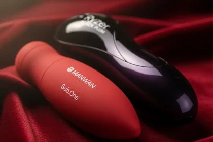 Manwan Réinvente l’Intimité : Focus sur le Sub.One Velvet Red et la Ryzer Black Plum