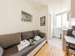 Photos de Cosy studio - Near Quais de Seine - mobility lease - Belvilla by Oyo n°3
