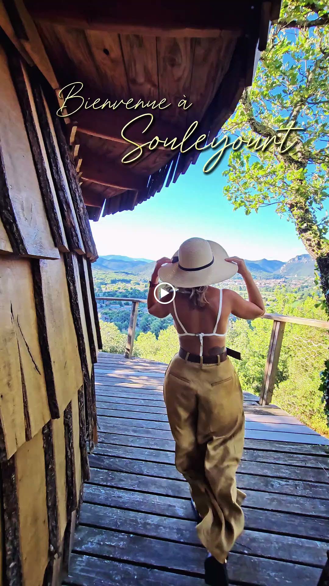 Photos de Souleyourt cabanes sous les arbres n°3