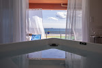 Photos de LES SUITES LOVE SPA VUE MER PISCINE n°6